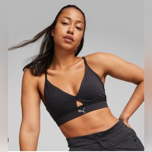 NWT~🦖SOLD!🦖Puma Cloudspun Bralette size M sports bra